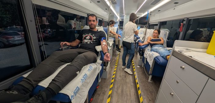 El Banco de Sangre de La Rioja visita el IES La Laboral